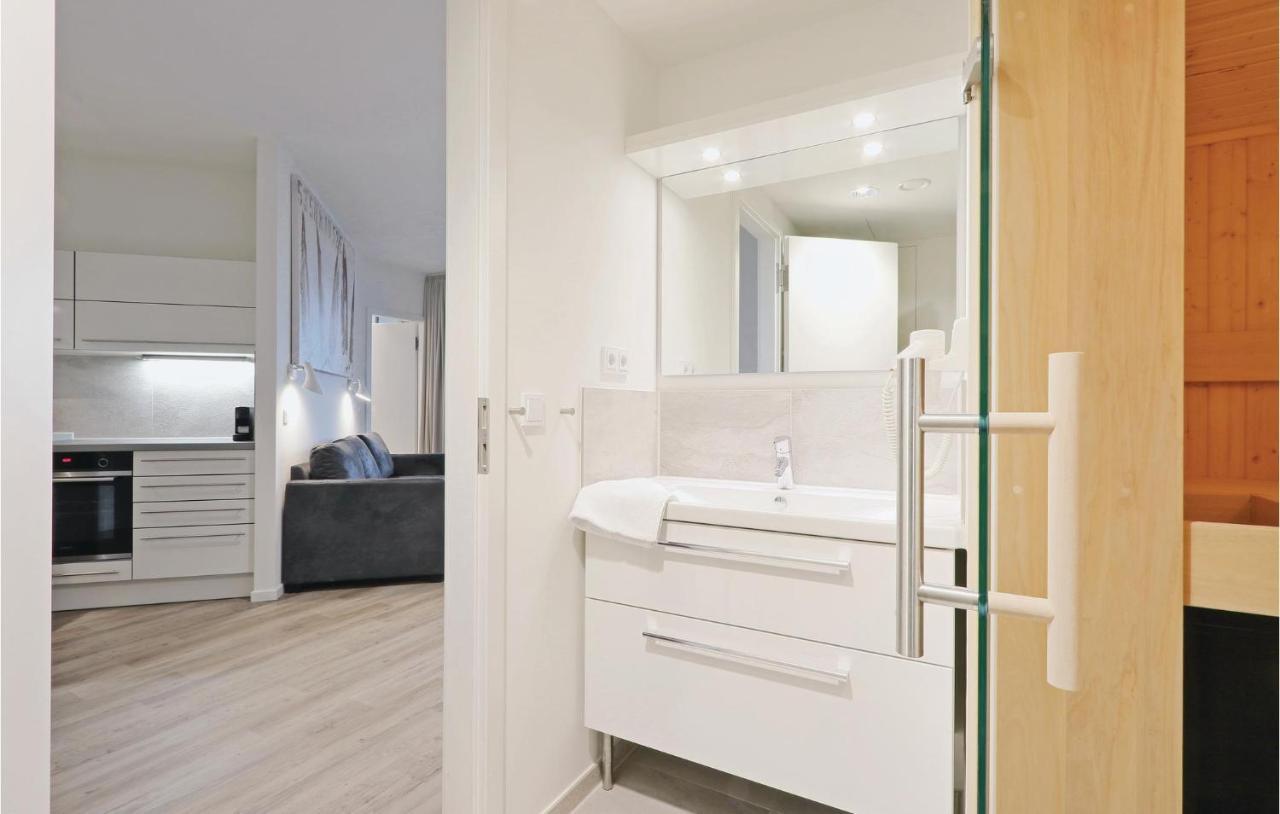 Lovely Apartment In Luebeck Travemuende With Sauna المظهر الخارجي الصورة